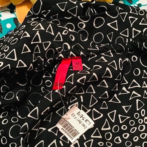 NWT ADORABLE ASYMMETRICAL DRESS - Picture 4 of 4